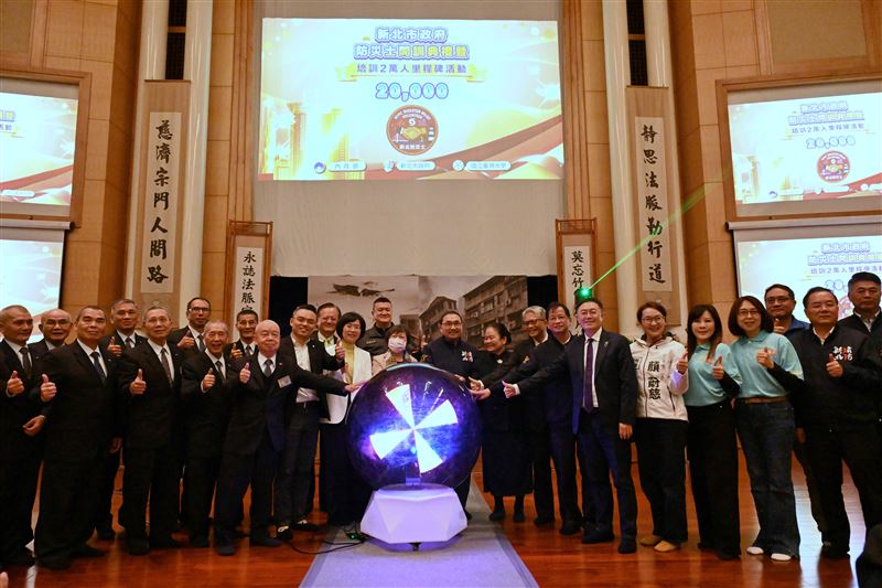 內政部長劉世芳今（4）日前往「115年度防災士開訓典禮暨2萬人防災士里程碑活動」。（圖／內政部提供）