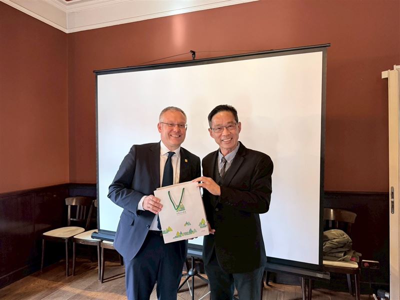 德國看重台中半導體與機械實力德勒斯登表達深化合作意願，台德產業鏈對話再升溫。（圖／臺中市政府經發局提供）