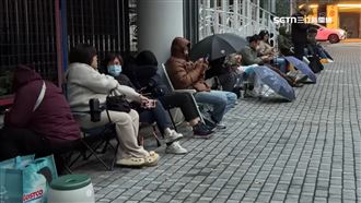 拚進名校！家長頂低溫　夜排報貴族私幼