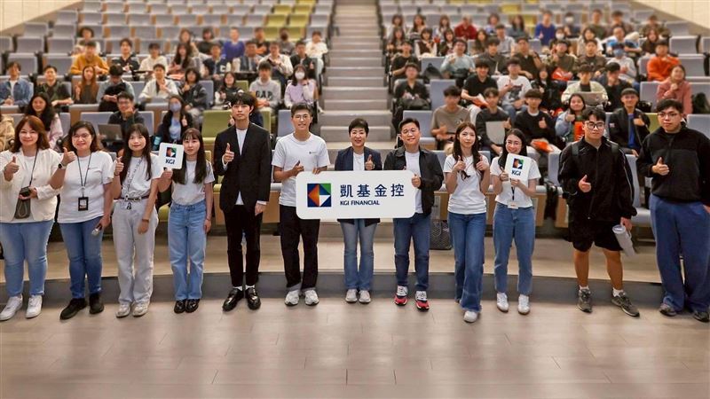 為延攬跨領域人才，凱基金控舉辦校園巡迴說明會，邀請集團高階主管與儲備幹部走入校園，分享職涯經驗與發展機會。（圖／凱基金）