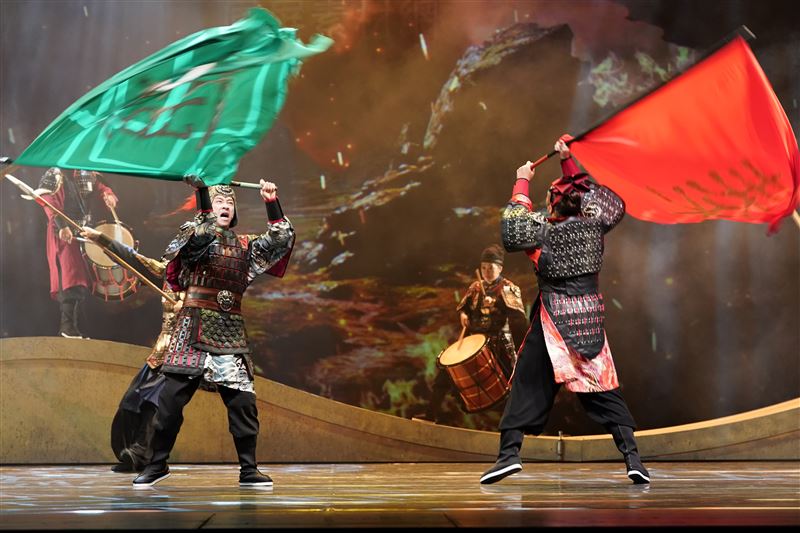 王月嘔心瀝血重啟經典，延續李國修經典劇作《半里長城》再創票房佳績。（圖／寬宏提供）