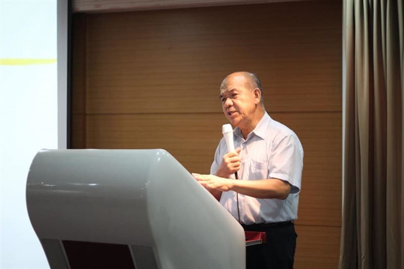 聽到母親、與一對可愛的雙胞胎女兒慘死，林義雄崩潰嚎啕大哭，醫生急打鎮靜劑讓他暫時沉睡。圖為鑑識專家阿善師謝松善。（圖／任性出版提供）