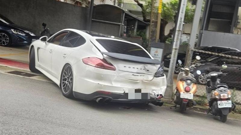 新/保時捷戰賓士!甩尾撞擊、砸車大亂鬥