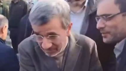 伊前總統死訊瘋傳 親訪陵園影片曝碎謠言