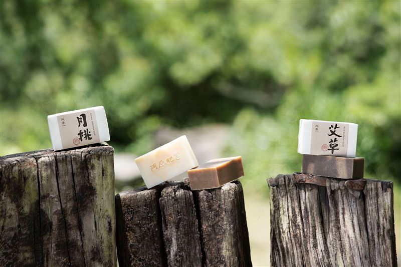 阿原同步推出冷凝熟成手工皂系列線上線下回饋優惠，3月5日起任選3件85折。（圖／品牌業者提供）