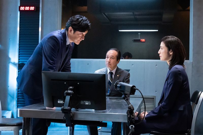 經典刑偵日劇《女王偵訊室》終於迎來最終章，推出大銀幕作品《電影版女王偵訊室THE FINAL》，將在台上映。（圖／采昌國際多媒體 提供）