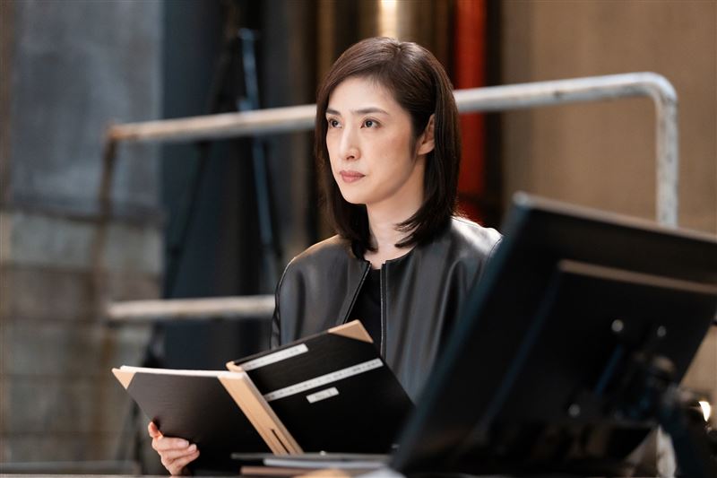 本片由天海祐希再度擔綱主演，詮釋緊急事件應對偵訊小組核心成員。（圖／采昌國際多媒體 提供）