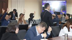 政院版1.25兆國防預算3/6將付委審查立法院程序委員會3日經表決通過將行政院版新台幣1.25兆國防特別預算條例列入議事日程草案，並送交6日院會處理。依先前朝野協商共識，政院版軍購條例屆時將與其他未提出的版本，一同交付委員會與民眾黨版併案審查。中央社記者郭日曉攝　115年3月3日