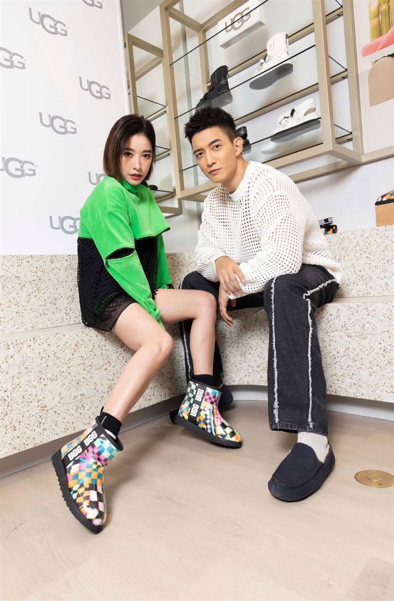 44歲女星許維恩跟王家梁婚後育有一女「忒忒」。（圖／翻攝自臉書）