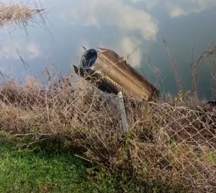 北約防空系統攔截的飛彈殘骸。（圖／翻攝畫面）