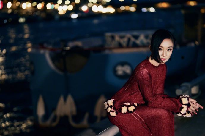 51歲周迅疑似有新戀情。(圖/翻攝自周迅微博)