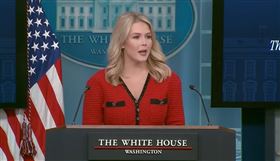 白宮發言人李威特4日聲稱西班牙改變態度，同意美方用其境內基地對伊朗發起攻擊，卻慘遭對方光速打臉。（圖／翻攝自X平台 @stepfanie）