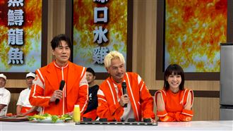 羅時豐（左）回憶秀場時期經歷。 (圖／麥卡貝網路電視提供)