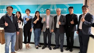 台灣連鎖加盟促進協會攜手中經院，啟動「經濟日不落國」戰略！針對ESG永續、AI數位轉型及海外布局提供專業支援。藉由2026世界年會在台契機，協助台灣品牌走向國際，打造全球「台灣城」。（圖／台灣連鎖加盟促進協會提供） 