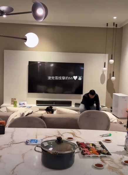 蔡瑞雪分享與5名男子出遊畫面。（圖／翻攝自蔡瑞雪IG）