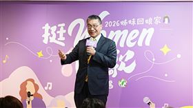 徐國勇出席民進黨性平部「2026姊妹回娘家『挺Women的歌』首發場」為何欣純站台助陣（圖／何欣純辦公室提供） 