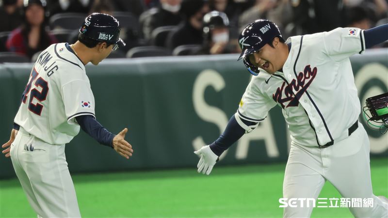 WBC捷韓戰，韓國隊一壘手文保景炸裂滿貫砲。（圖／特派記者劉彥池攝影）