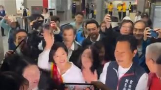 游淑貞花蓮火車站造勢　台鐵：行為已違規