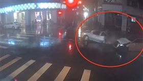 宜蘭,中山路,賓士,撞擊（圖／記者黃國瑞攝影）