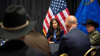 強硬執法鬧出人命　她惹眾怒被川普開除了