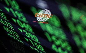 台股早盤滑落350點　台積電跌20元