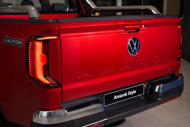 鑑別度極高的C字LED尾燈。（圖／福斯商旅提供）