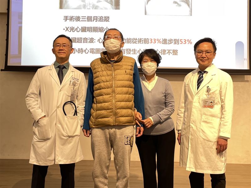 70歲陳先生在搭機過程，突然昏厥約2分鐘，返台就醫發現心臟三條冠狀動脈高度阻塞。(圖／台中市立老人復健綜合醫院提供)
