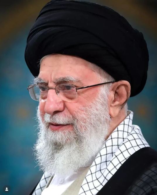 《伊朗：心智的帝國》曝光：西方曾三次錯過伊朗！中東今天危機其實早有預兆。（圖／翻攝自IG @ayatullah_syed_ali_khamenei）