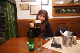 女團成員閃婚遭疑先有後婚　親上火線發聲