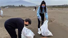 休閒平台發起淨灘　與林采緹攜手愛海洋(圖/艾妮樂絲科技提供)
