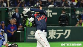 WBC日台戰，日本隊指定打擊大谷翔平打第1球敲出二壘安打。（圖／特派記者劉彥池攝影）