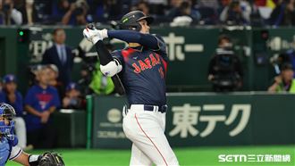 WBC日台戰，日本隊指定打擊大谷翔平打第1球敲出二壘安打。（圖／特派記者劉彥池攝影）