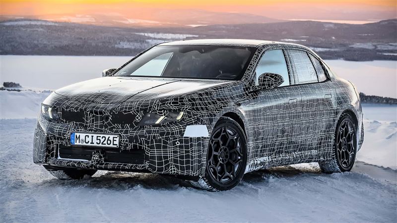 導入800V電氣架構，最高充電功率可達400kW。（圖／翻攝BMW網站）