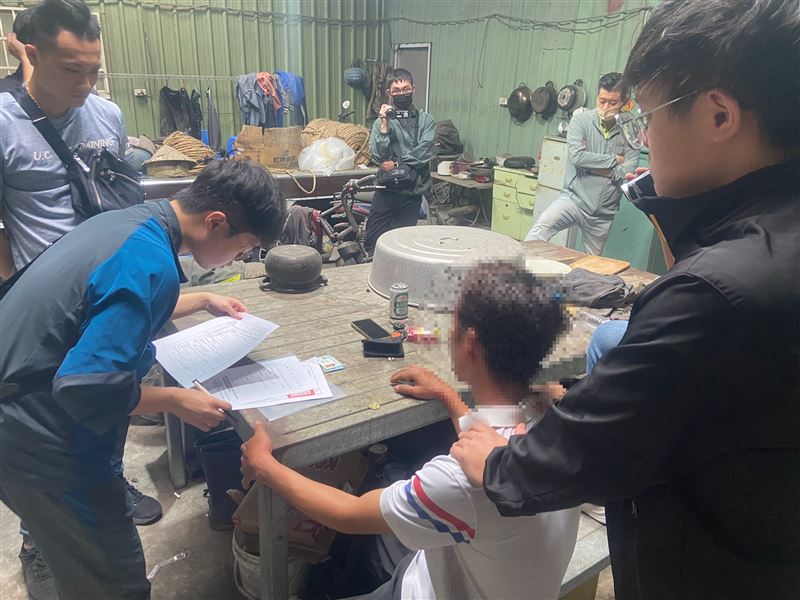 3名越籍逃逸移工為了賺5000元，接受境外毒梟指示進行運毒。（圖／翻攝畫面）