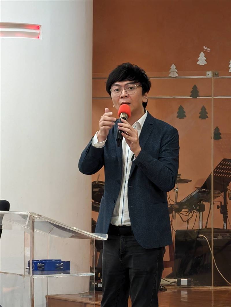 蘇銘翔拋出捐出925萬房子的超狂祭品文。（圖／翻攝自蘇銘翔臉書）