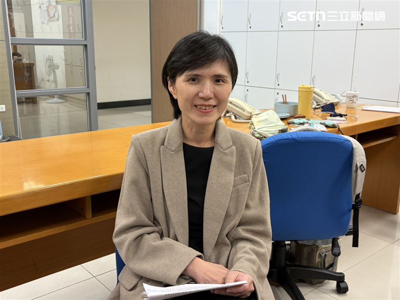 保護司長郭彩榕指出，依法律概念，國籍航空器原則上視同我國境內，若性騷擾行為發生在我國籍航空器上，仍可能適用我國法律處理。（圖／記者簡浩正攝影）