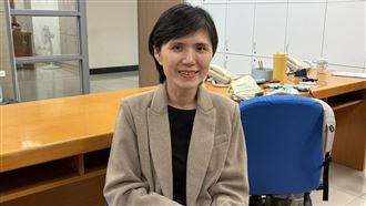 保護司長郭彩榕指出，依法律概念，國籍航空器原則上視同我國境內，若性騷擾行為發生在我國籍航空器上，仍可能適用我國法律處理。（圖／記者簡浩正攝影）