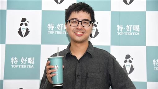 台灣擊敗韓國　丁特送6千杯手搖激動發聲