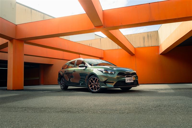 歐洲進口油電跑旅The Ceed Sportswagon自上市以來已累計近千台銷售。（圖／Kia提供）