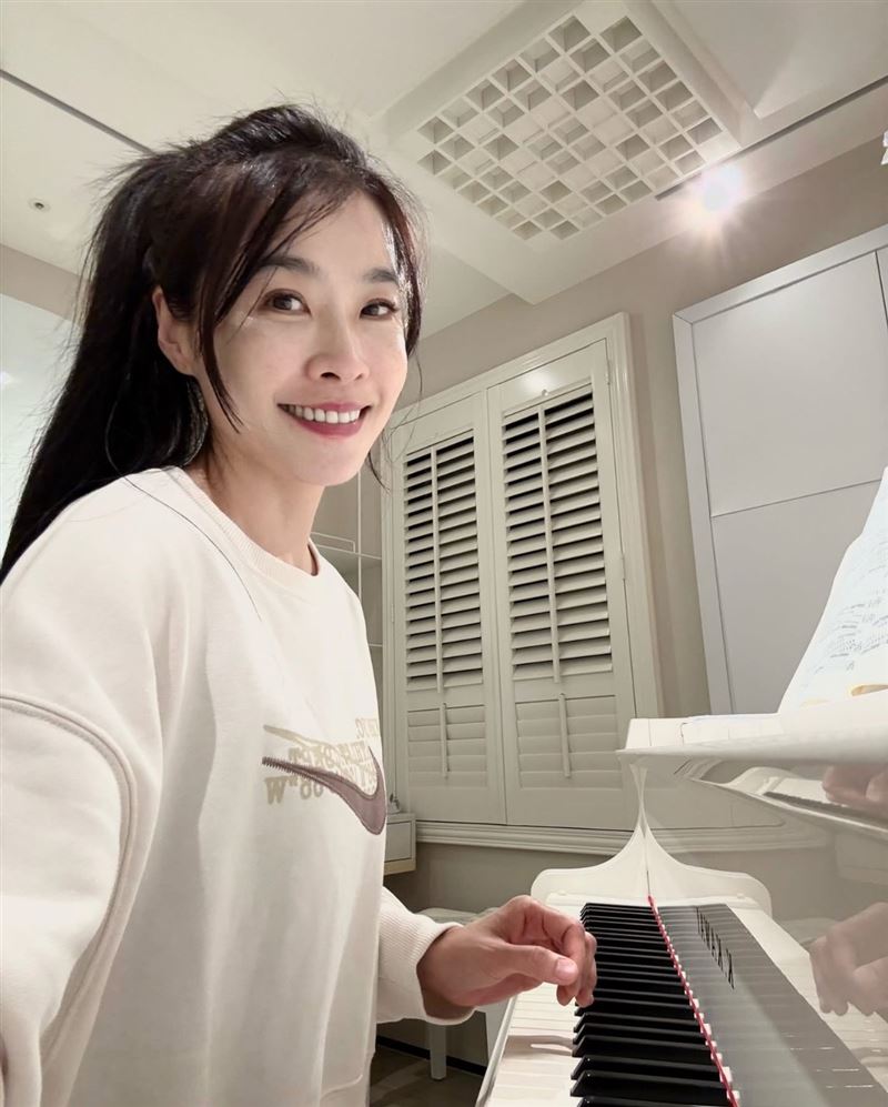 小嫻考上屏東大學音樂系。（圖／翻攝自小嫻（黃瑜嫻）臉書）