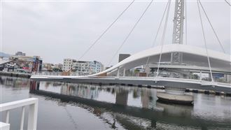 「大港橋」故障不轉了！現正維修中