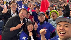 國民黨團與藍營側翼猛攻綠營「翹班看球」，但洪孟楷已連續兩天PO出在東京的照片，開心為台灣隊應援打氣。（圖／翻攝自洪孟楷臉書）