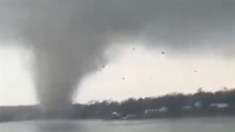 強烈龍捲風襲美　屋掀瞬成碎片恐怖畫面曝