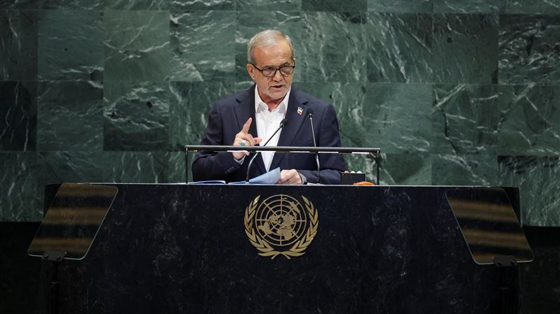 伊朗總統裴澤斯基安承諾不再攻擊鄰國。（圖／路透社／達志影像）