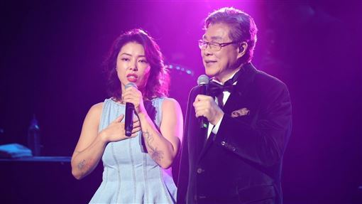 直擊楊烈混血愛女罕露面　日籍老婆也來了