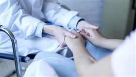 醫師指出，慢性發炎是癌症最關鍵的推手，呼籲要注意成因，並改掉3個壞習慣，就能降低風險，圖為示意圖。（翻攝自PhotoAC圖庫）