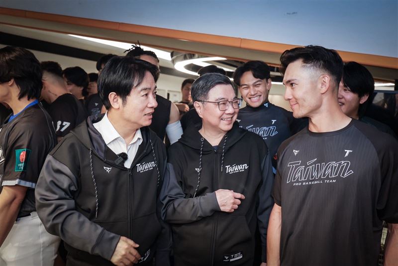 吳靜怡認為，下一次，可能不是行政院長，而是更高層級人物在更關鍵的時機現身美國大聯盟或日本職棒，國球戰略不再只是球迷的狂歡，而是台灣在印太棋局中的戰略資產。（圖／翻攝自卓榮泰臉書）