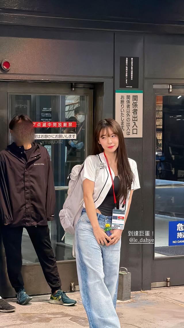 李多慧現身東京巨蛋朝聖台韓大戰。（圖／翻攝自李多慧IG）