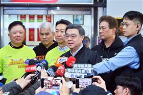 行政院長卓榮泰今（8）日出席中華電信「全台集氣 最強應援在中華」公播活動。（圖／行政院提供）