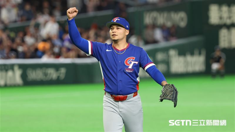 WBC台韓戰，台灣隊第3任投手林凱威化解壘上有人危機。（圖／特派記者劉彥池攝影）